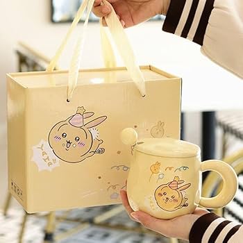 ちいかわ　マグカップ、ぬいぐるみ、トランクの13点セット Amazon.co.jp: ちいかわ 3点セット 蓋つき マグカップ ハチワレ